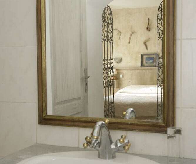 Отель Maison Bagatelle