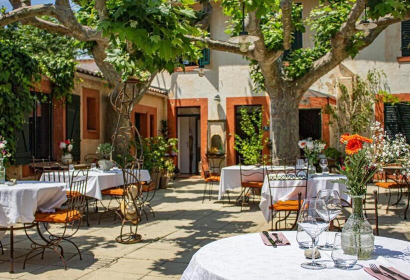 Отель Maison Bagatelle