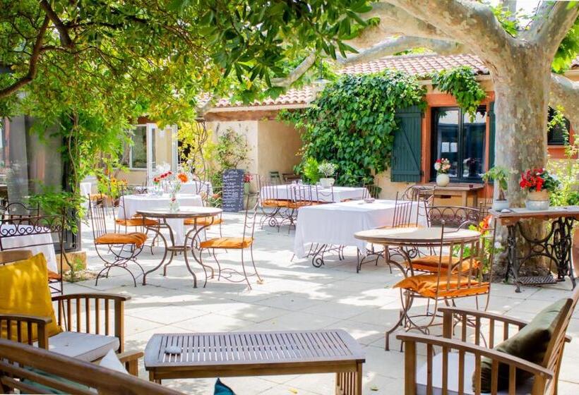 Отель Maison Bagatelle