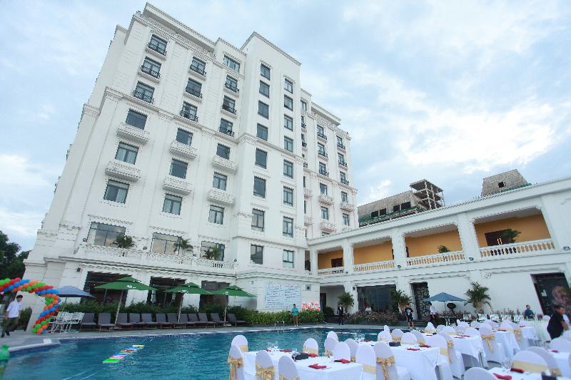 Ninh Binh Hidden Charm Hotel & Resort