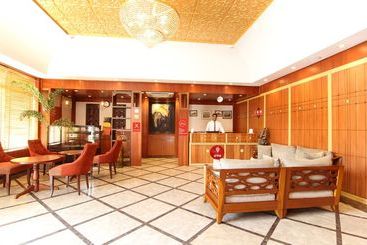 Fotos del hotel Townhouse Oak  Edesia:  21