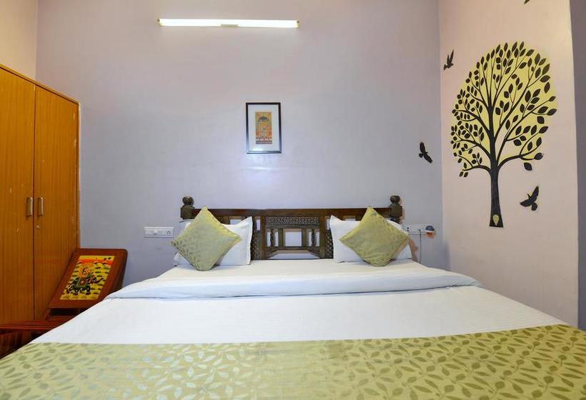 هتل Flagship 2421  The Ishani