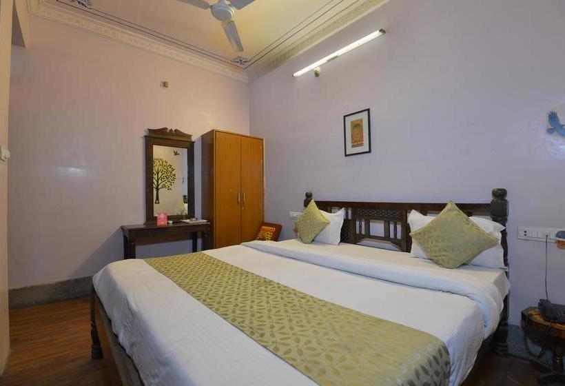 هتل Flagship 2421  The Ishani