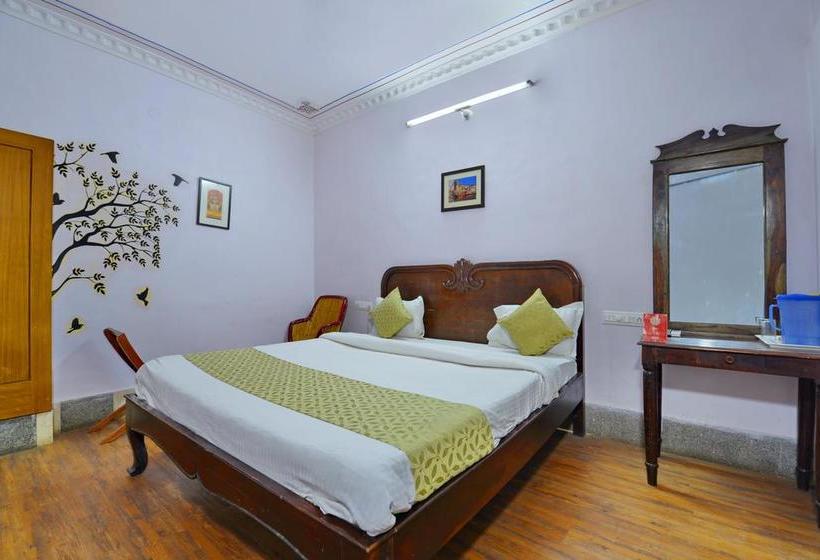 هتل Flagship 2421  The Ishani