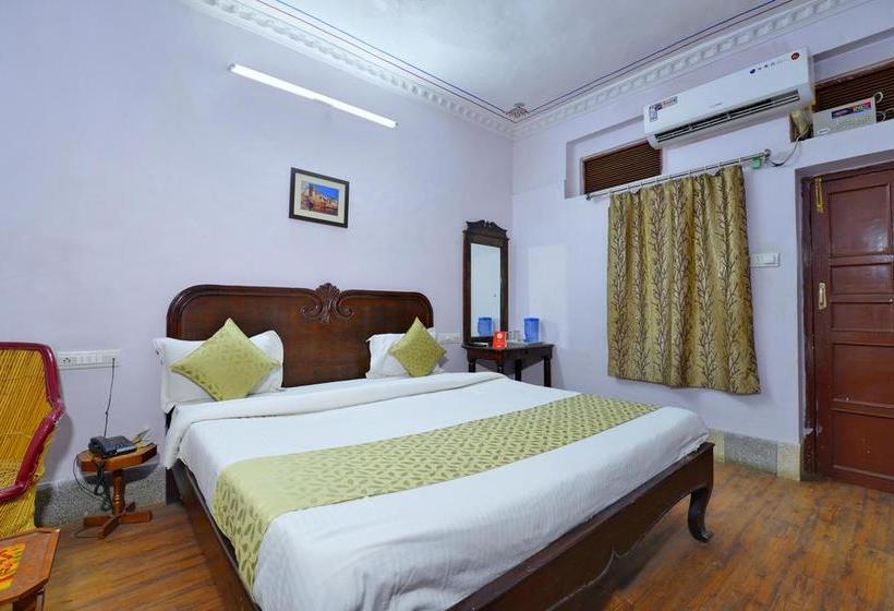 هتل Flagship 2421  The Ishani