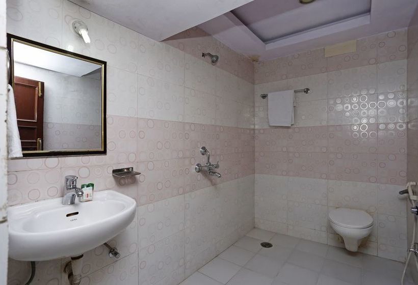 هتل Flagship 2421  The Ishani