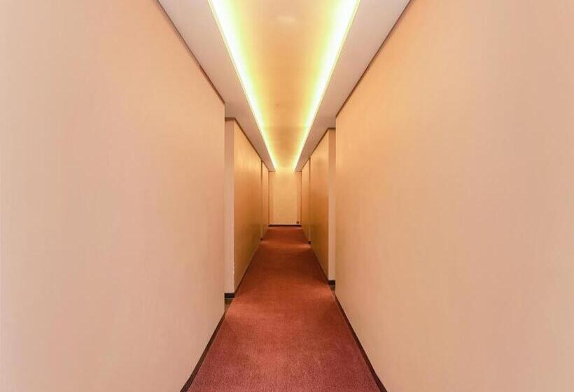 בית מלון כפרי Treebo Premium Niraali Executive