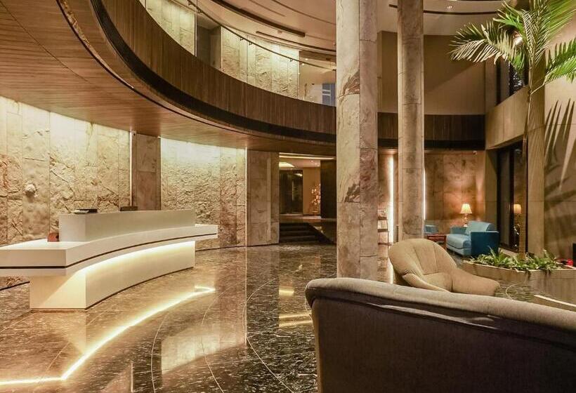 בית מלון כפרי Treebo Premium Niraali Executive