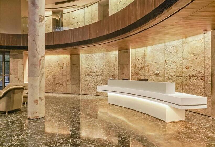 בית מלון כפרי Treebo Premium Niraali Executive