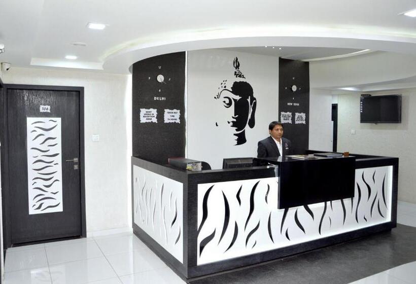 酒店 Paramount Inn