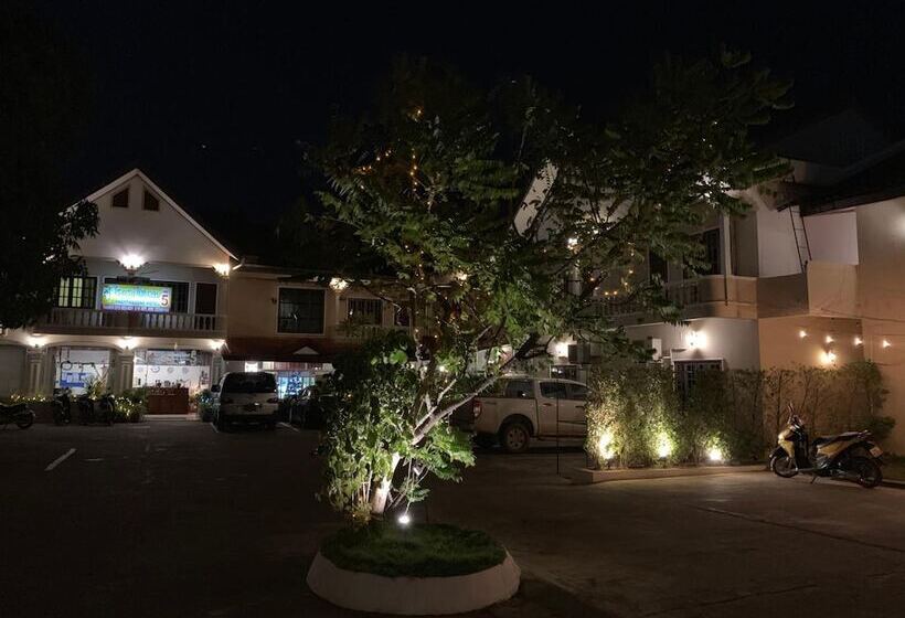 בית מלון כפרי Phaythavone