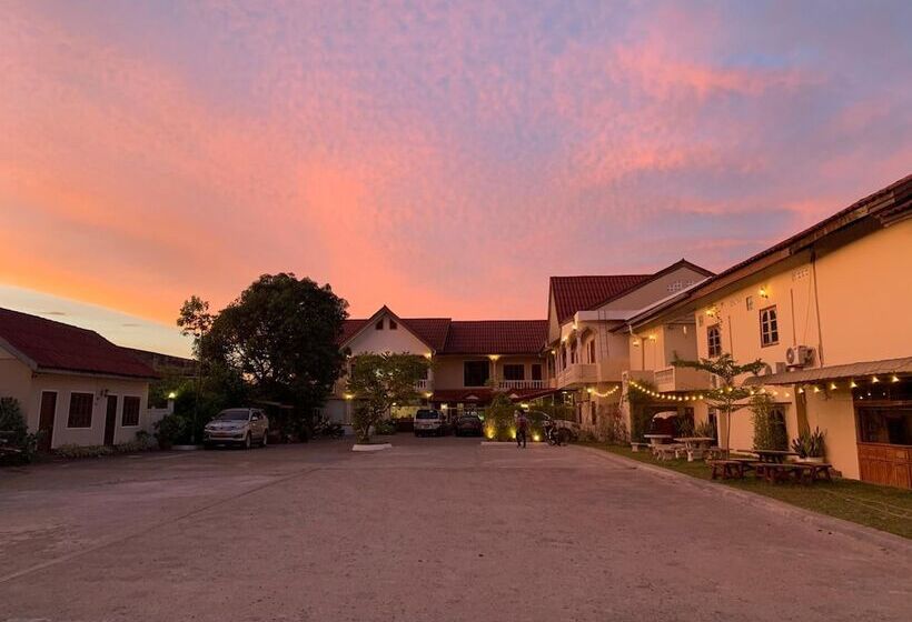 בית מלון כפרי Phaythavone