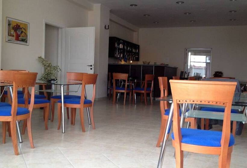 酒店 Porto Marathos