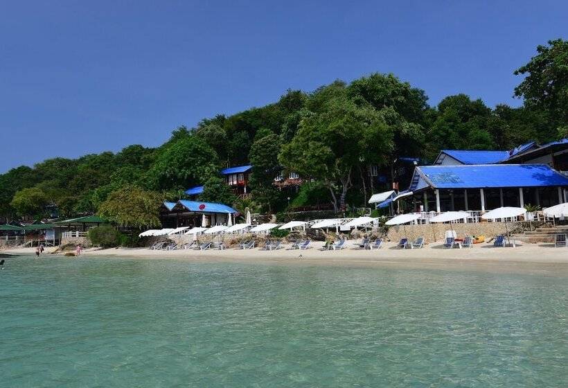 فندق Sangthian Beach Resort