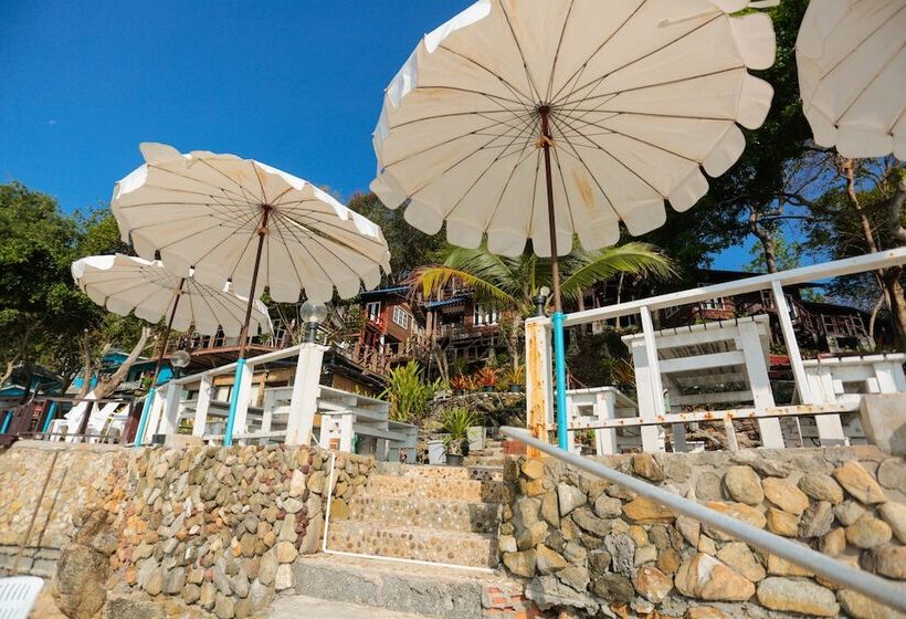 فندق Sangthian Beach Resort