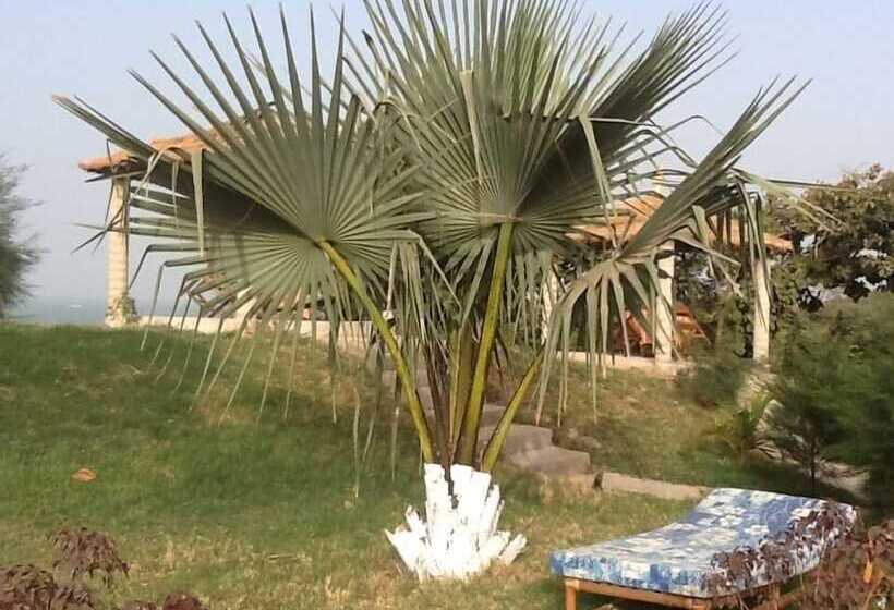 هتل Tanji Bird Reserve Eco Lodge   Adults Only