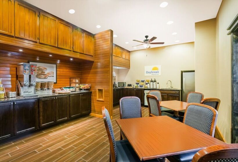 فندق The Inn At Plantation