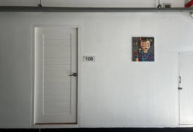 Otel The Season Airport Udonthani