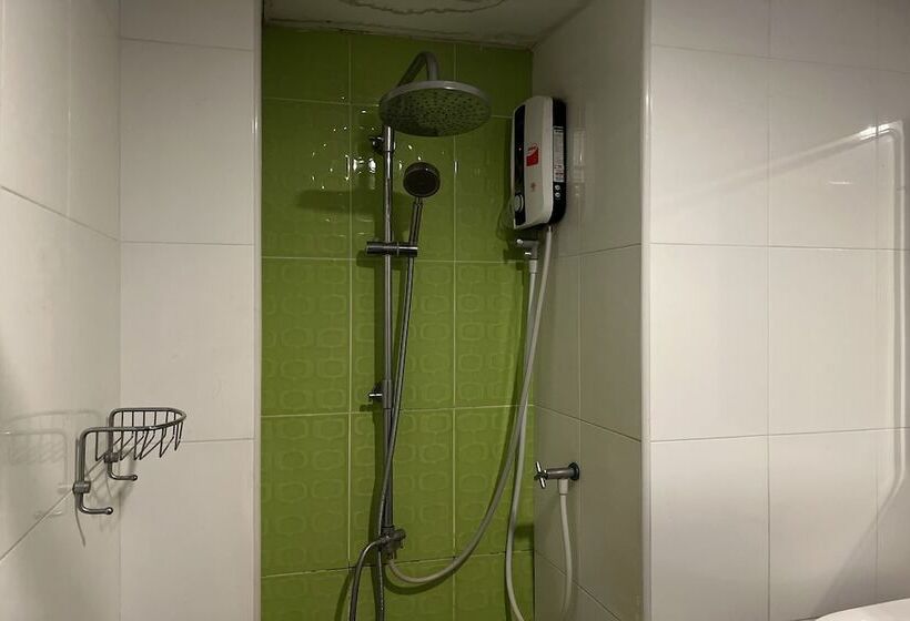 Otel The Season Airport Udonthani