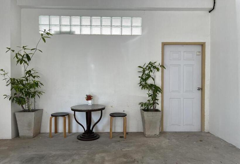 Otel The Season Airport Udonthani