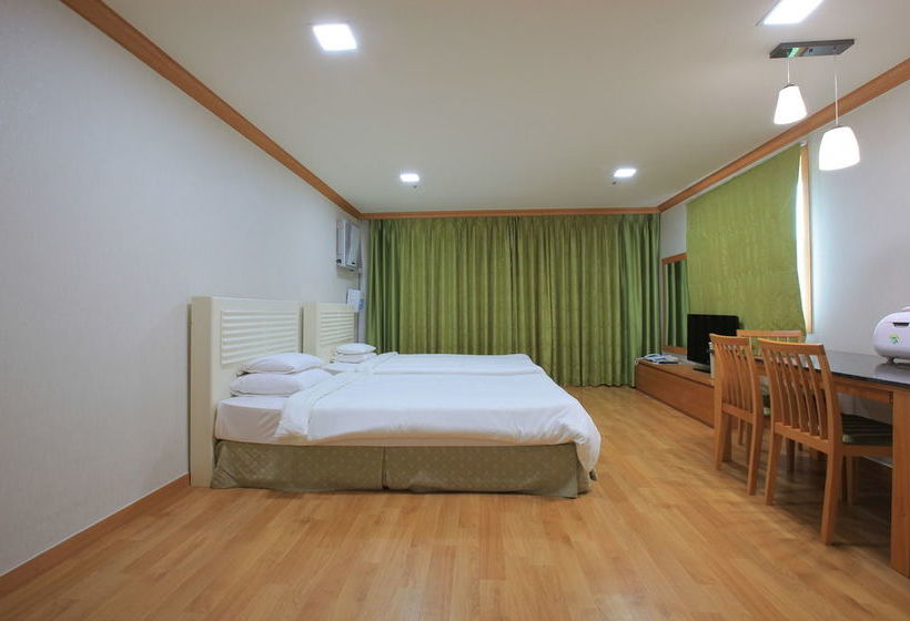 Hotel Mona Yongpyong Tower Condominium