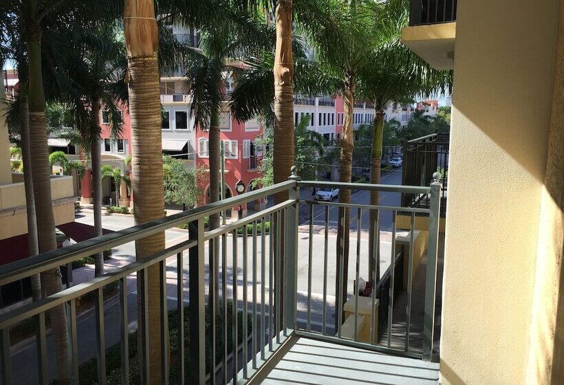 Lyx Suites At Merrick Park In Coral Gables