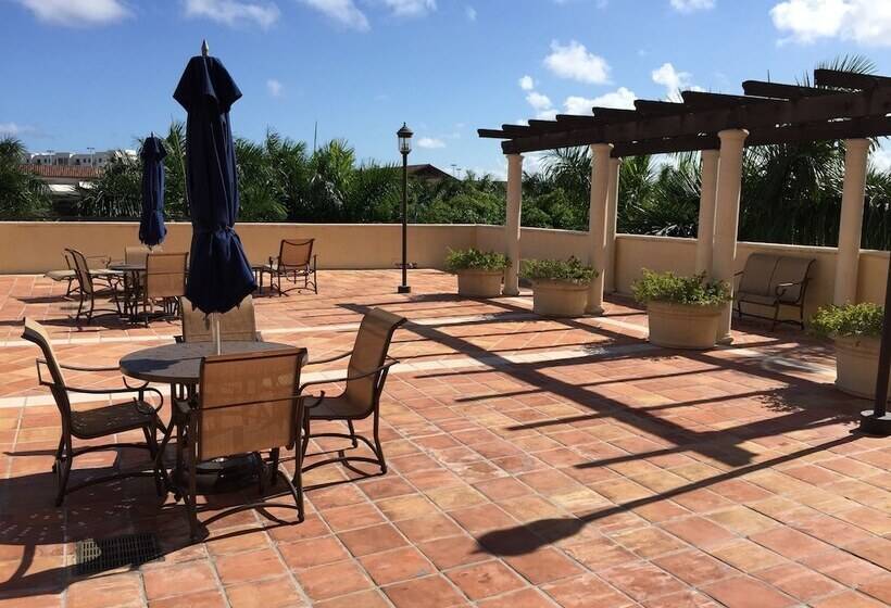 Lyx Suites At Merrick Park In Coral Gables