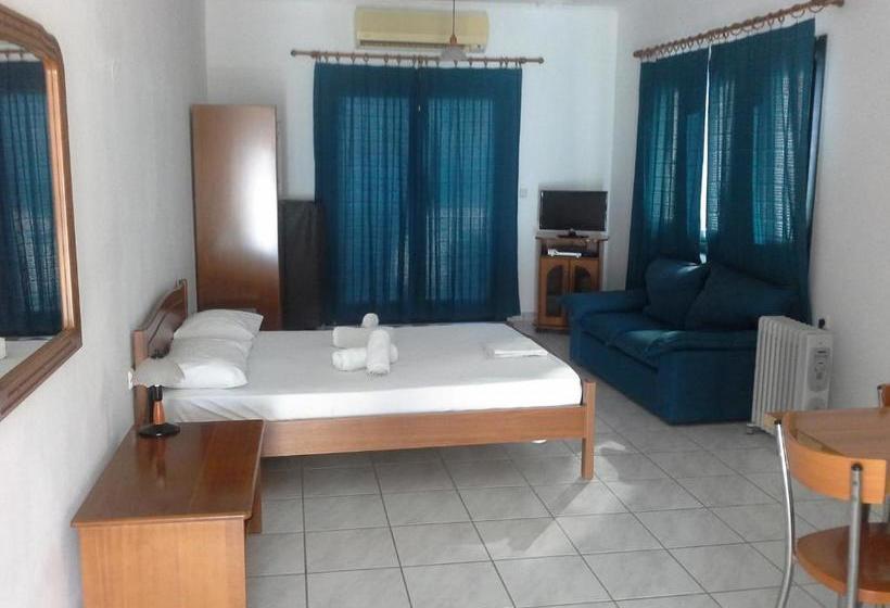 Minos Apartments & Studios