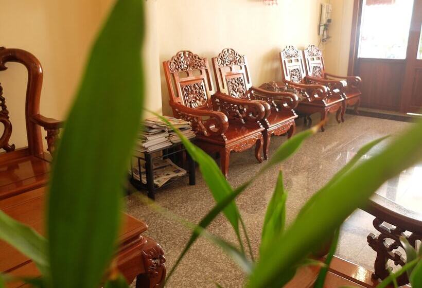 פנסיון Alisa Guesthouse