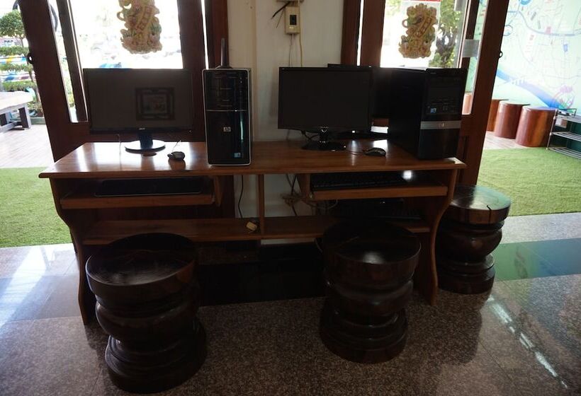 פנסיון Alisa Guesthouse