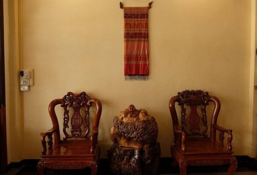 פנסיון Alisa Guesthouse