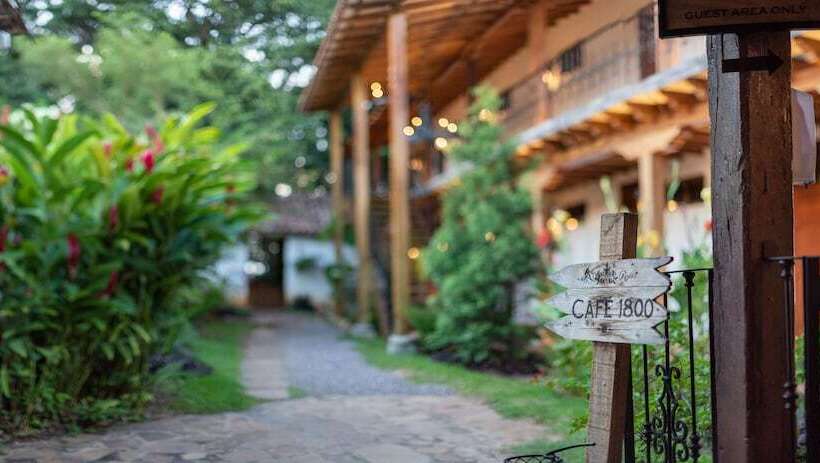 ペンション Casa 1800 Suchitoto