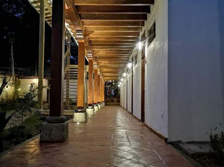 ペンション Casa 1800 Suchitoto