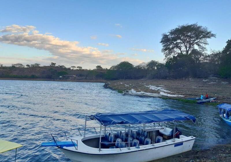 ペンション Casa 1800 Suchitoto