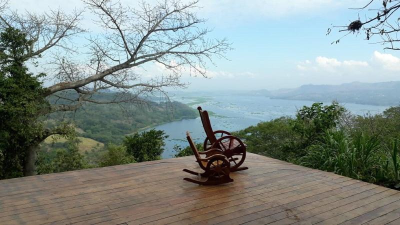 ペンション Casa 1800 Suchitoto