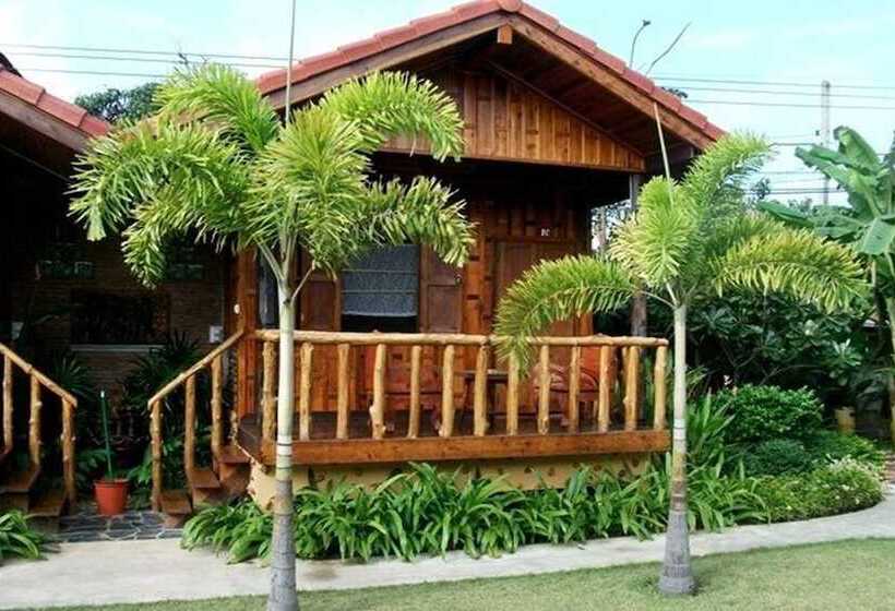 Пансион J & J Guesthouse