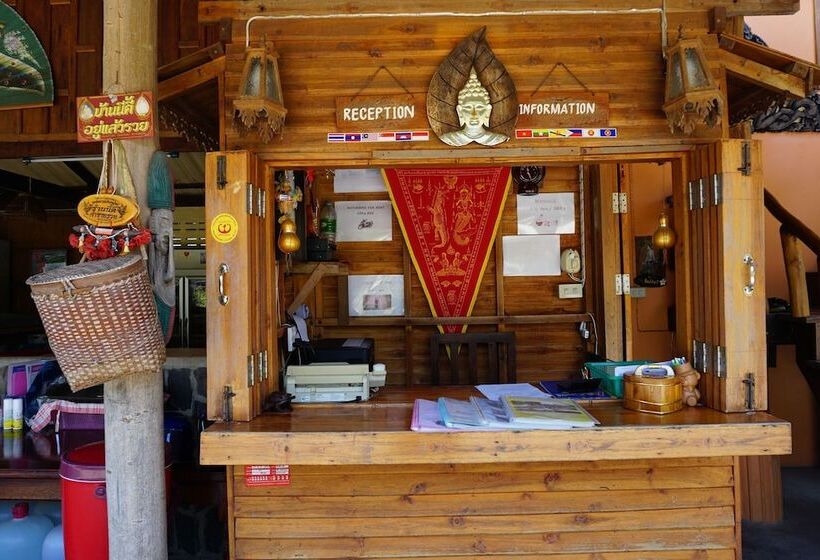 Пансион J & J Guesthouse