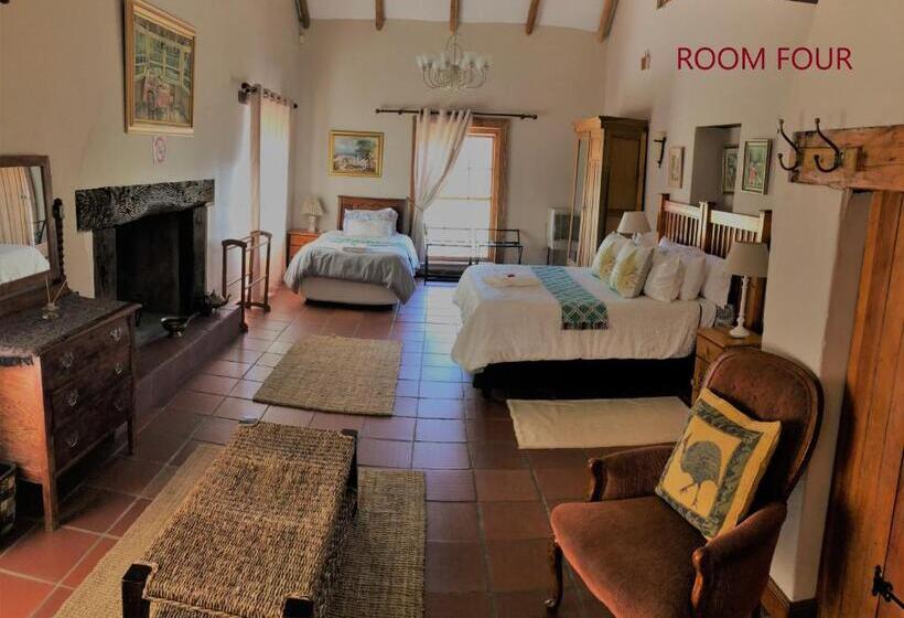 بنسيون Oaksrest Vineyards Guest Farm