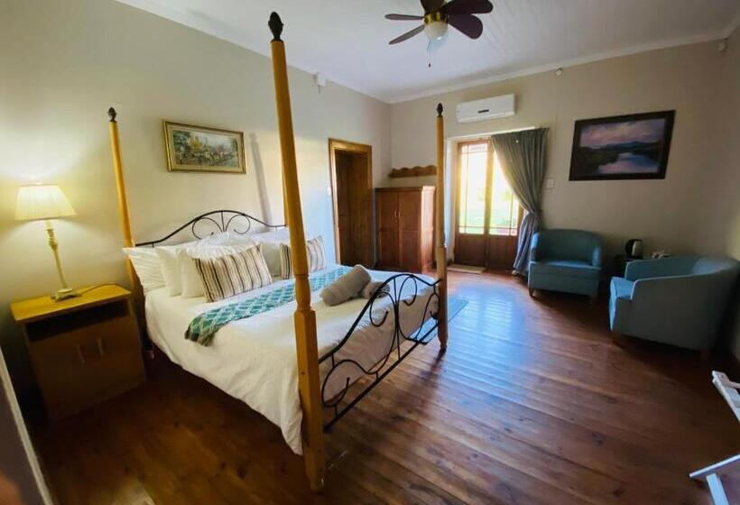 بنسيون Oaksrest Vineyards Guest Farm