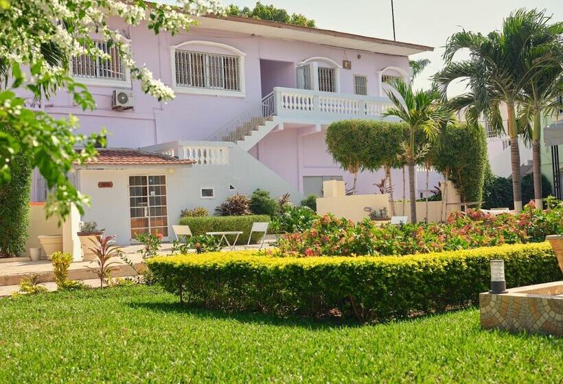 پانسیون Pelican Residence