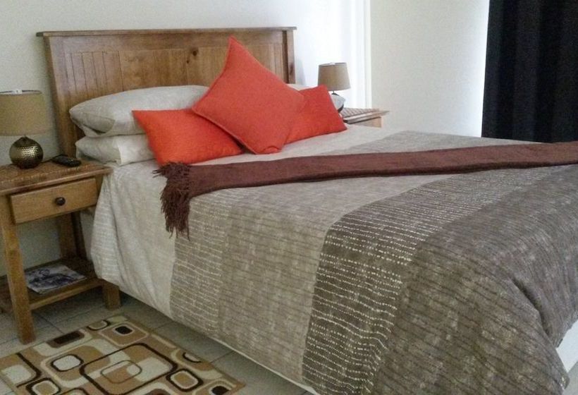 ペンション 9 On Rigg Self Catering Accommodation