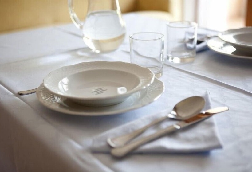 Отель Health House