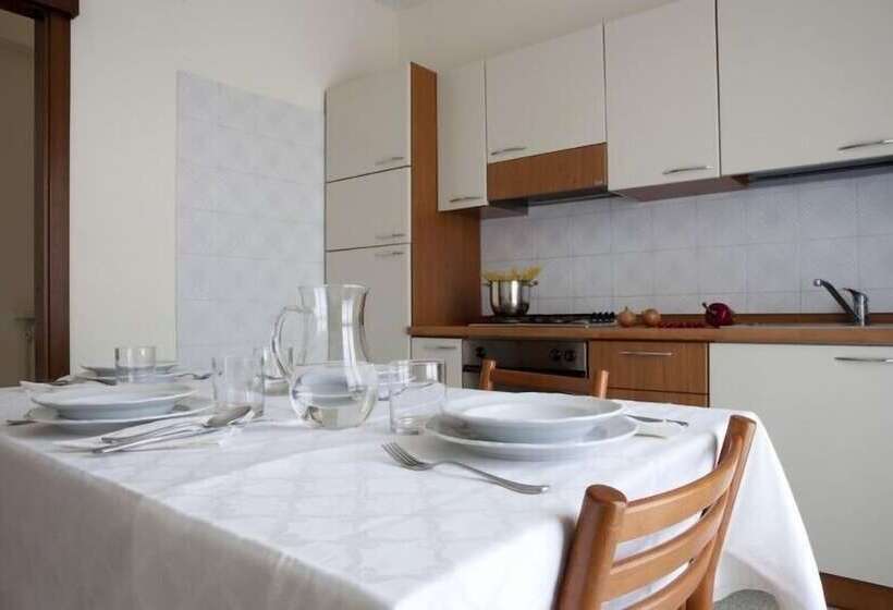 Отель Health House