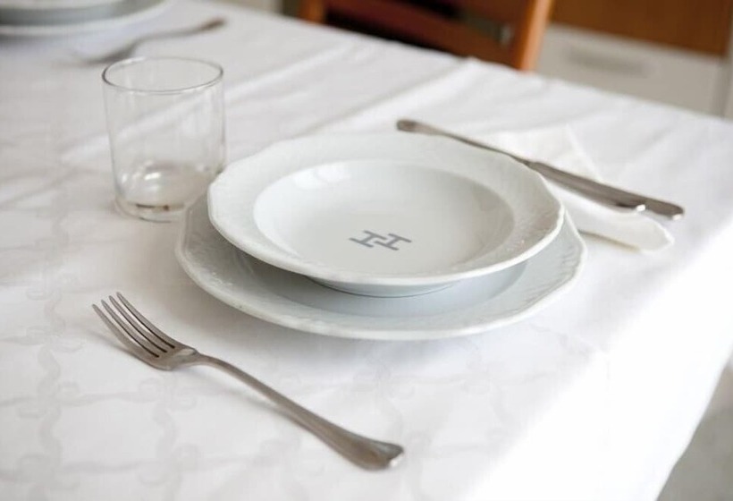 Отель Health House