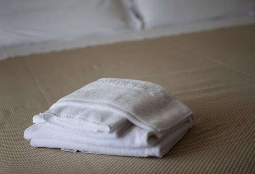 Отель Health House