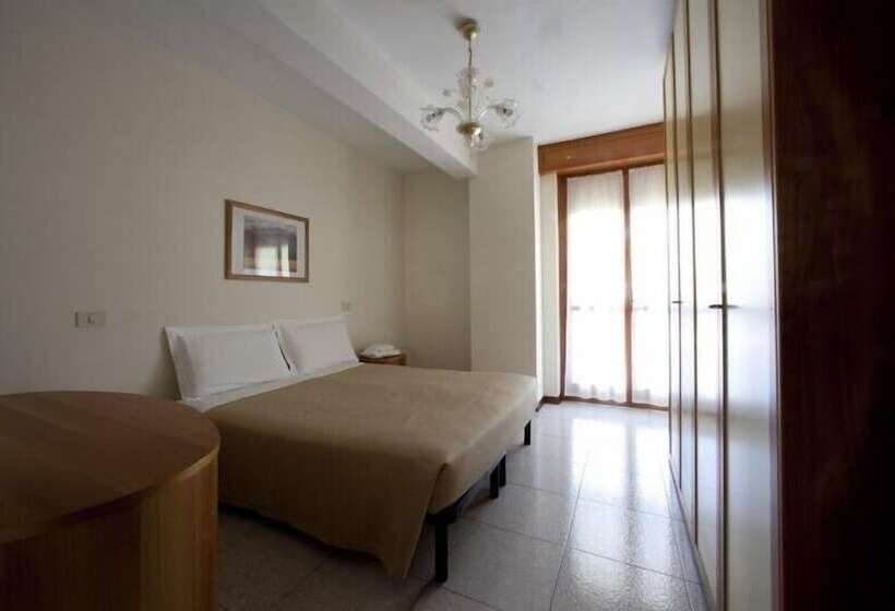 Отель Health House