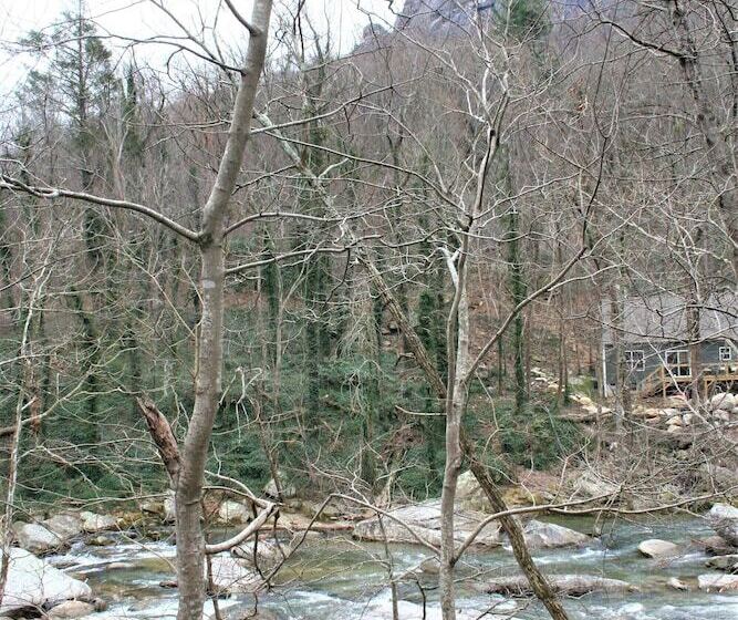 The Esmeralda Inn At Lake Lure