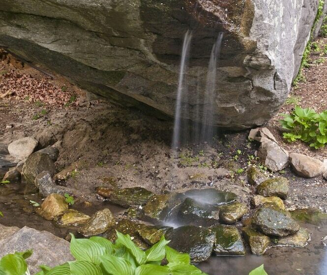 The Esmeralda Inn At Lake Lure