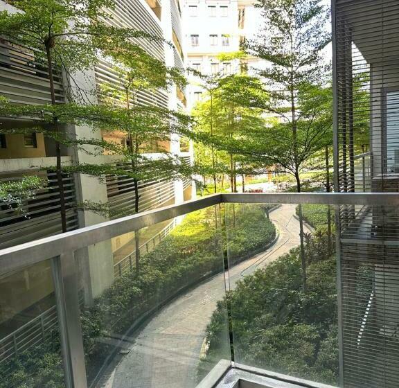 81 Newport Condominium Cluster 5 3a By Rechelle Nunag