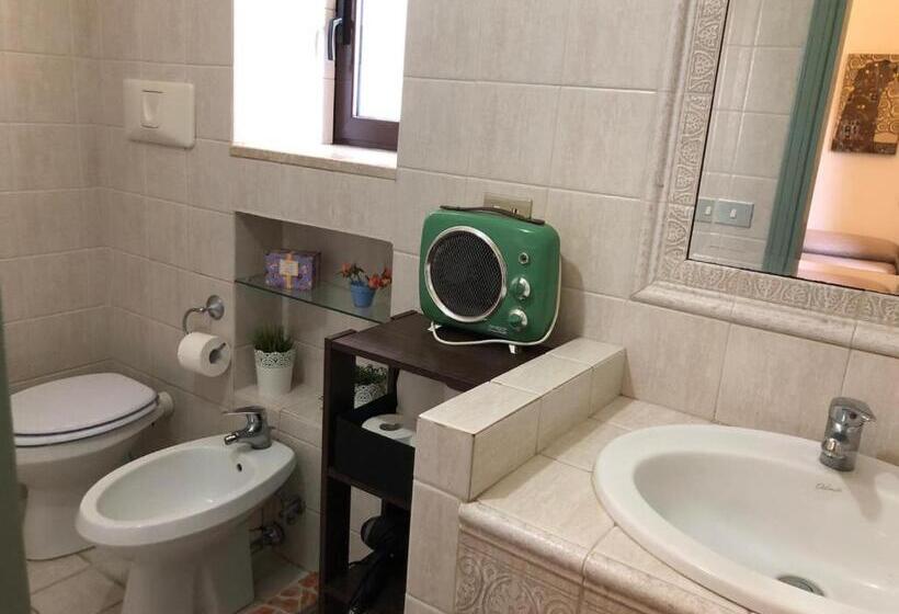 مبيت وإفطار A Uardia